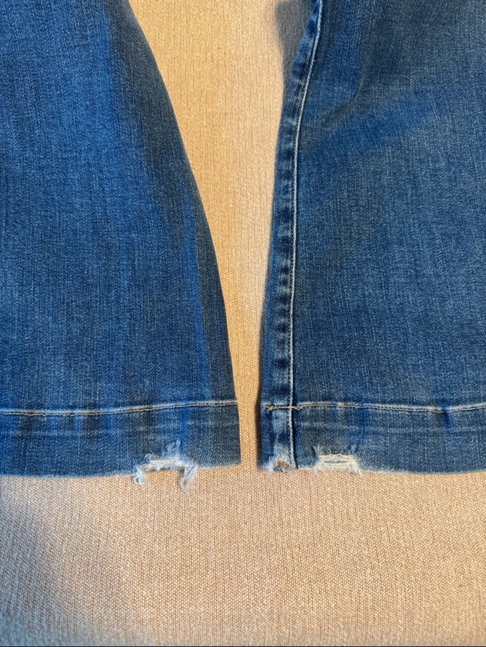 FRAME Le High Flare Jeans - Picture 8 of 8
